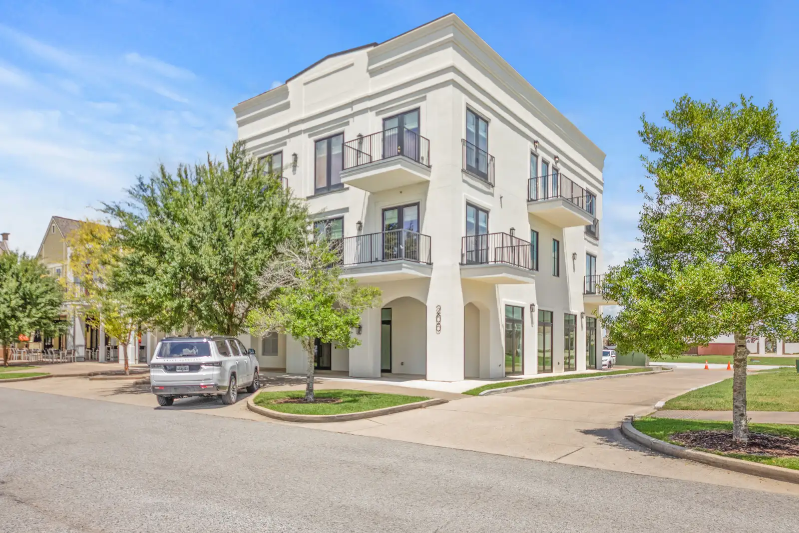 Suite 200 - Mixed Use Class A Sugar Mill Pond Suites - 200 Prescott Blvd
