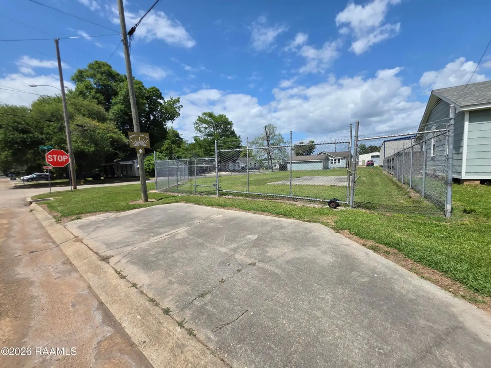 1816 Jefferson St image 21