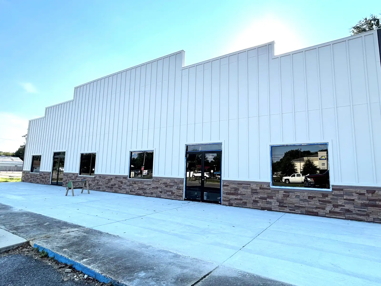 Modern Office / Retail Space – Delivered Fully Updated