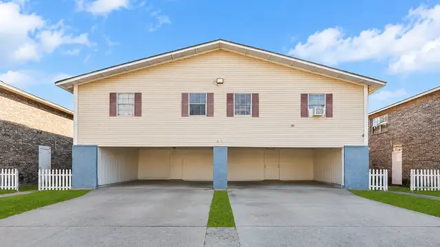 4plex Portfolio (3 Buildings) thumbnail 3