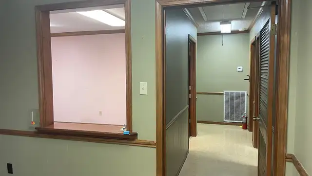 11823 Market Pl Ave thumbnail 3
