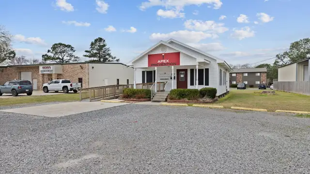 207 N Luke St thumbnail 2