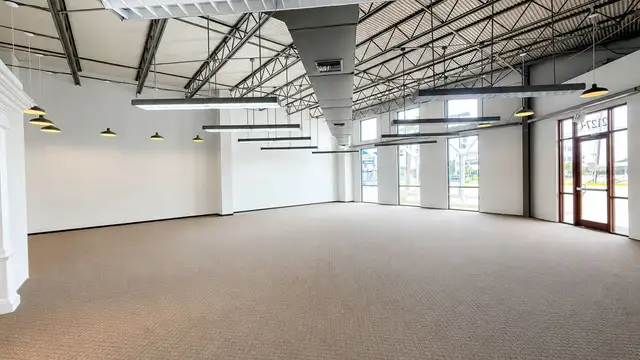 2127 Kaliste Saloom Rd Unit C thumbnail 4