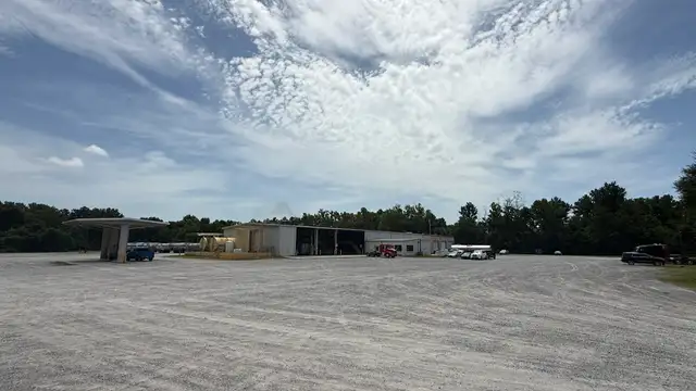 37250 E Hwy 30 thumbnail 3