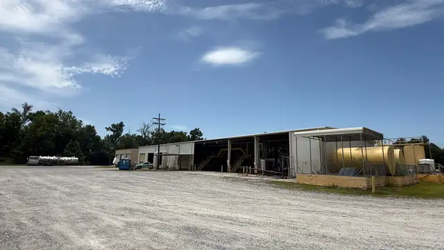 37250 E Hwy 30 thumbnail 4
