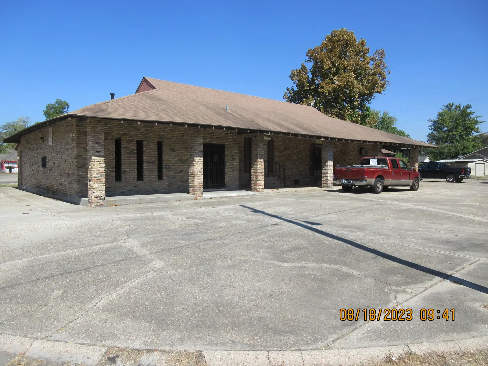 Barber Shop/ Restaurant