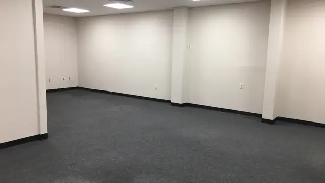 Office / Retail For Lease thumbnail 5