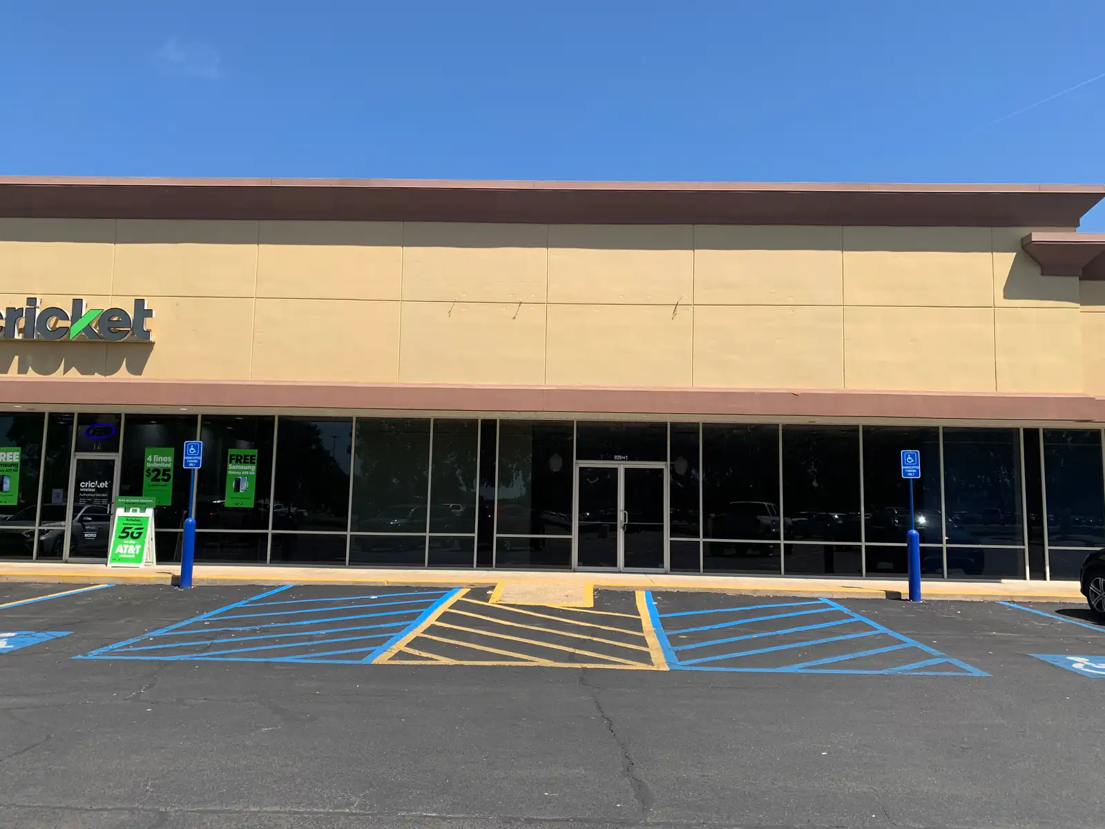 H & I - Walmart Plaza - Retail Space For Lease 929 Keyser Ave., Natchitoches, LA