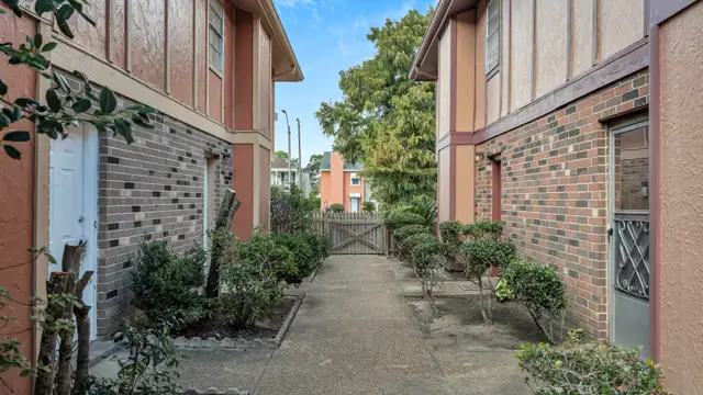 8-Unit Multifamily Investment with In-Place Income thumbnail 4