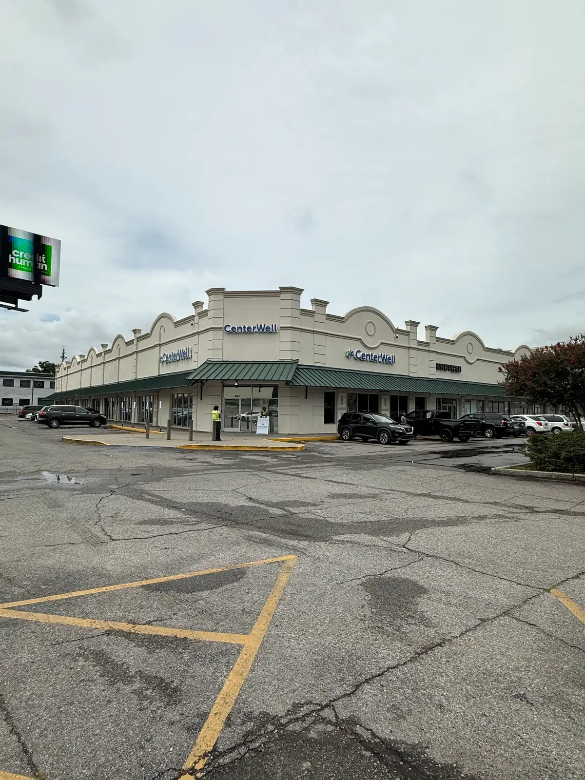 Lease Space - 4101 S Carrollton Ave