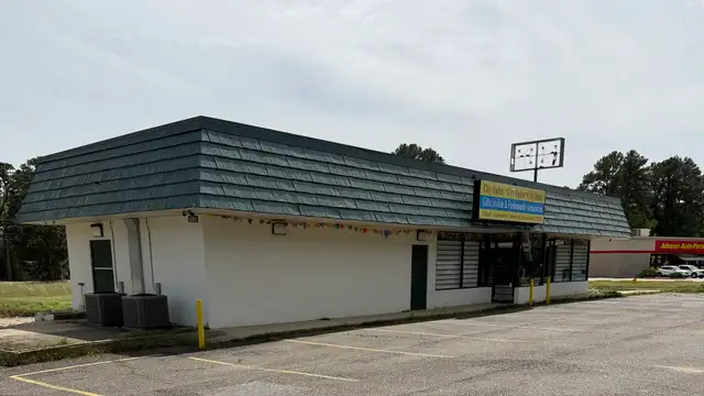 8913 Mansfield Rd thumbnail 2