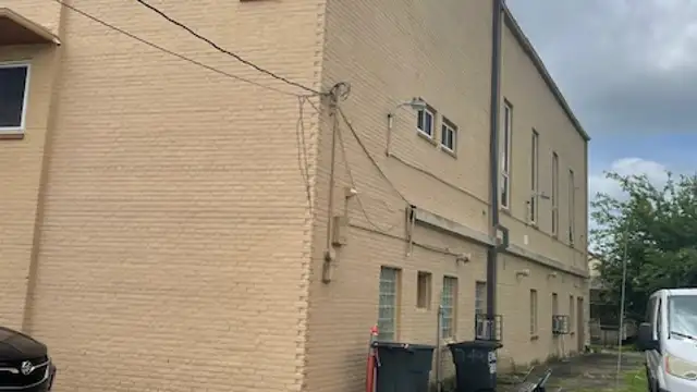 2400 Delachaise St thumbnail 3