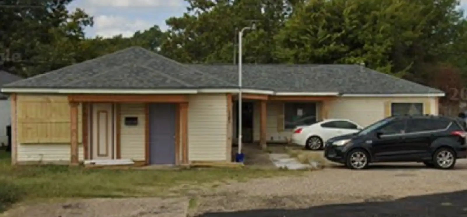 1383 Airline Dr