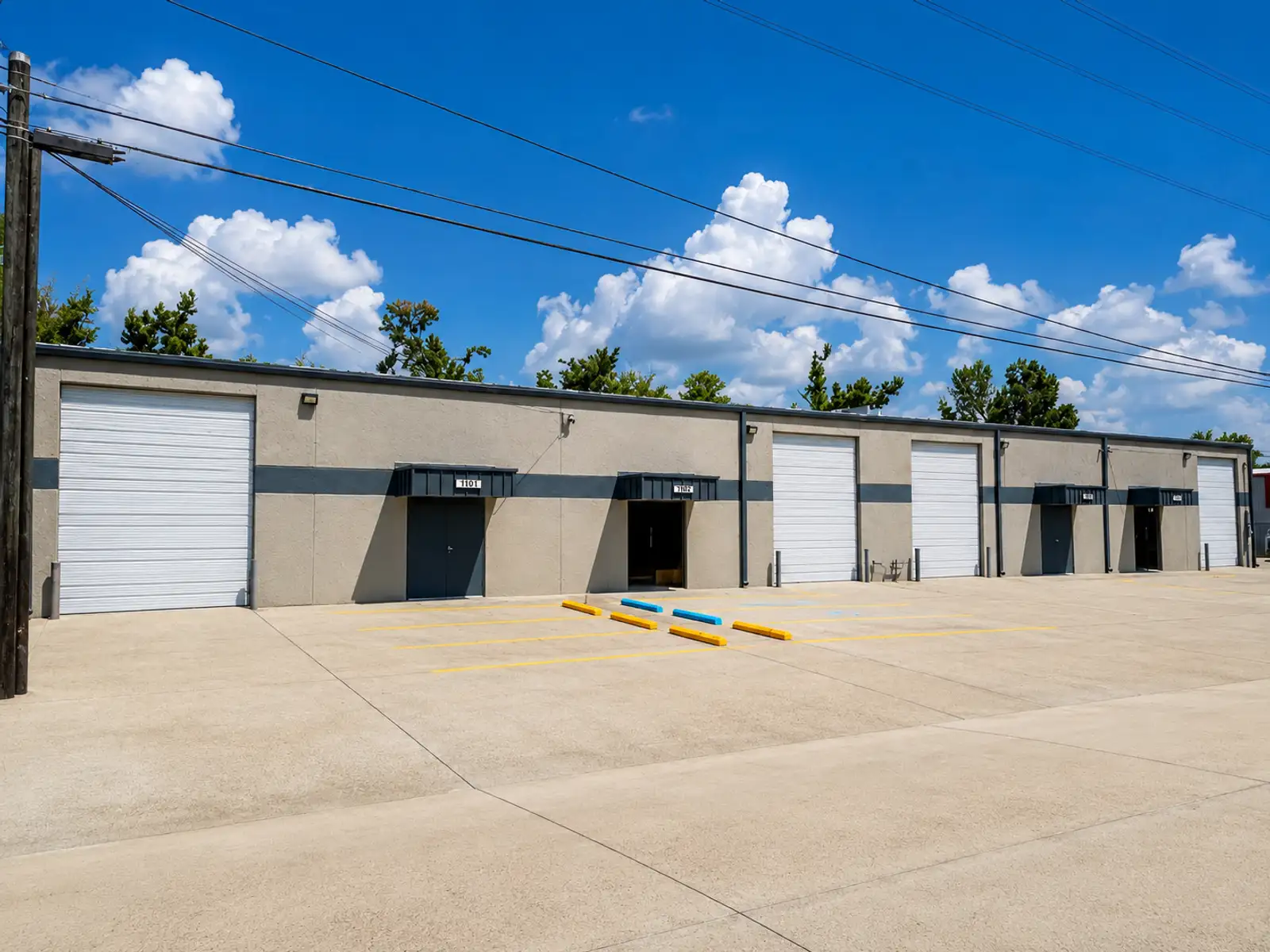 Office/Warehouse with Yard