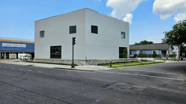 New Construction Retail Center thumbnail 4