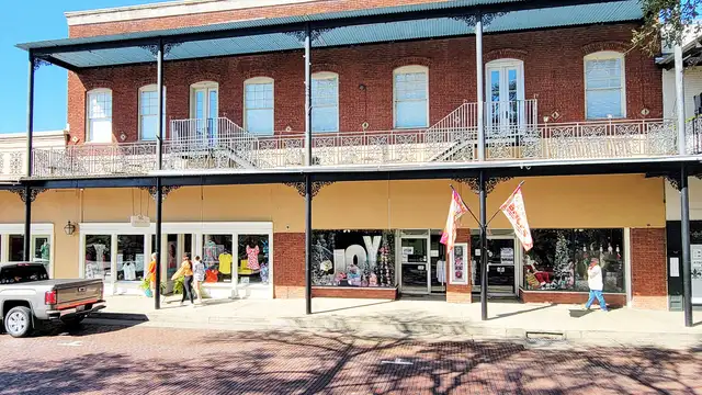 524 Front St thumbnail 3
