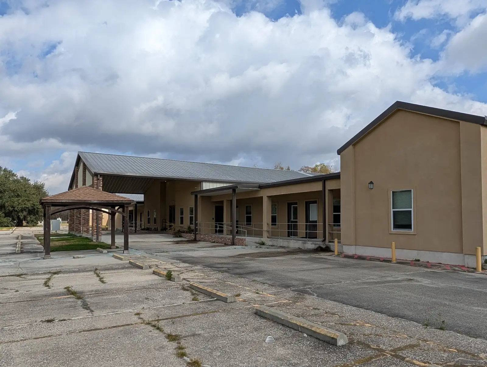 1422 LA-46 image 5