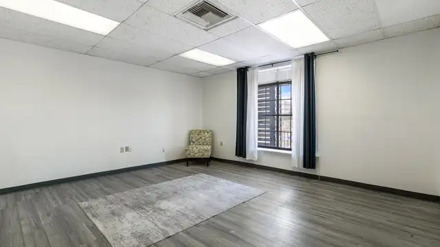 Office 4b image
