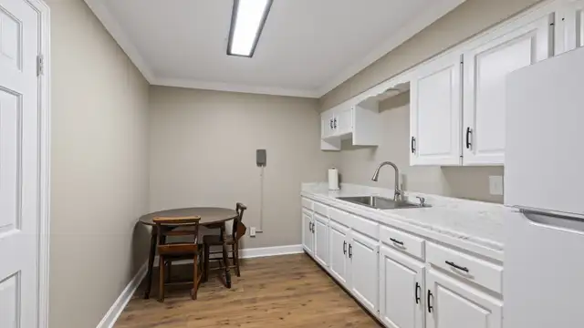 View image 9