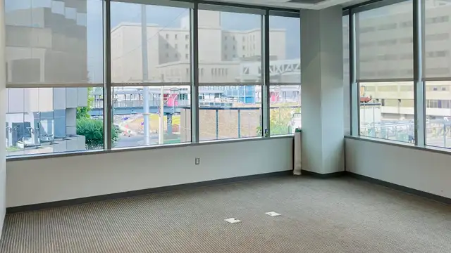 Office - Contemporary Office in BioDistrict thumbnail 2