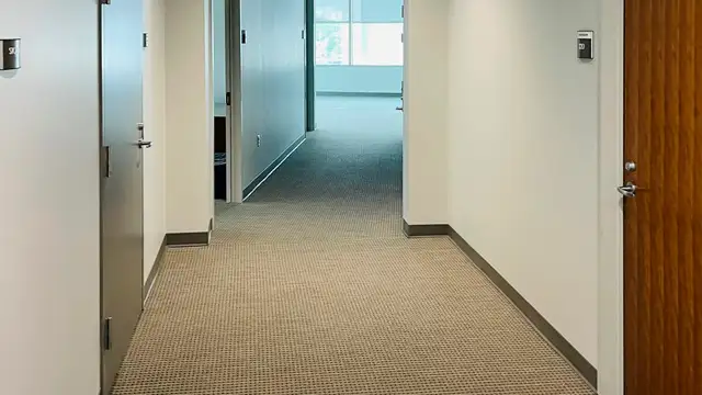 Office - Contemporary Office in BioDistrict thumbnail 4