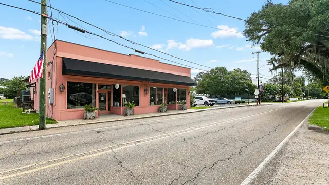 207-09 St John Street Madisonville, LA thumbnail 2