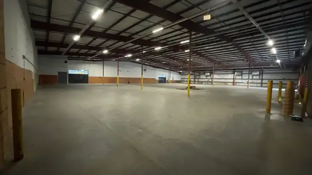 1765 O'Neal Lane Warehouse thumbnail 5