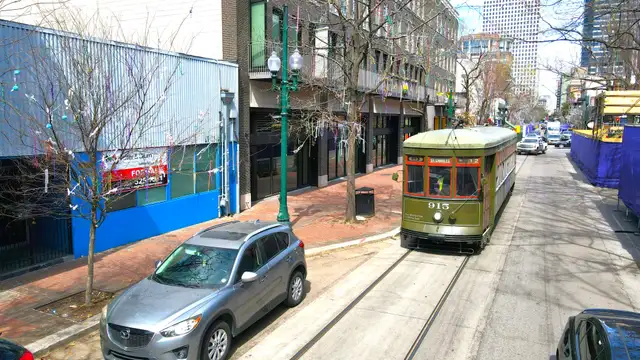 821 St. Charles Avenue thumbnail 3