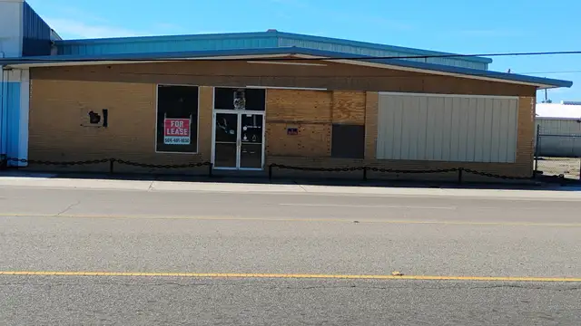 Office/Warehouse For Lease thumbnail 3