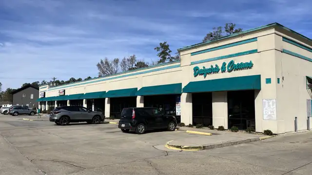 Retail Spaces In Strip Center With Daiquiris & Creams thumbnail 2