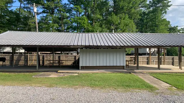 View image 17