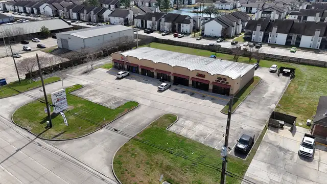 12524 Jefferson Hwy thumbnail 2