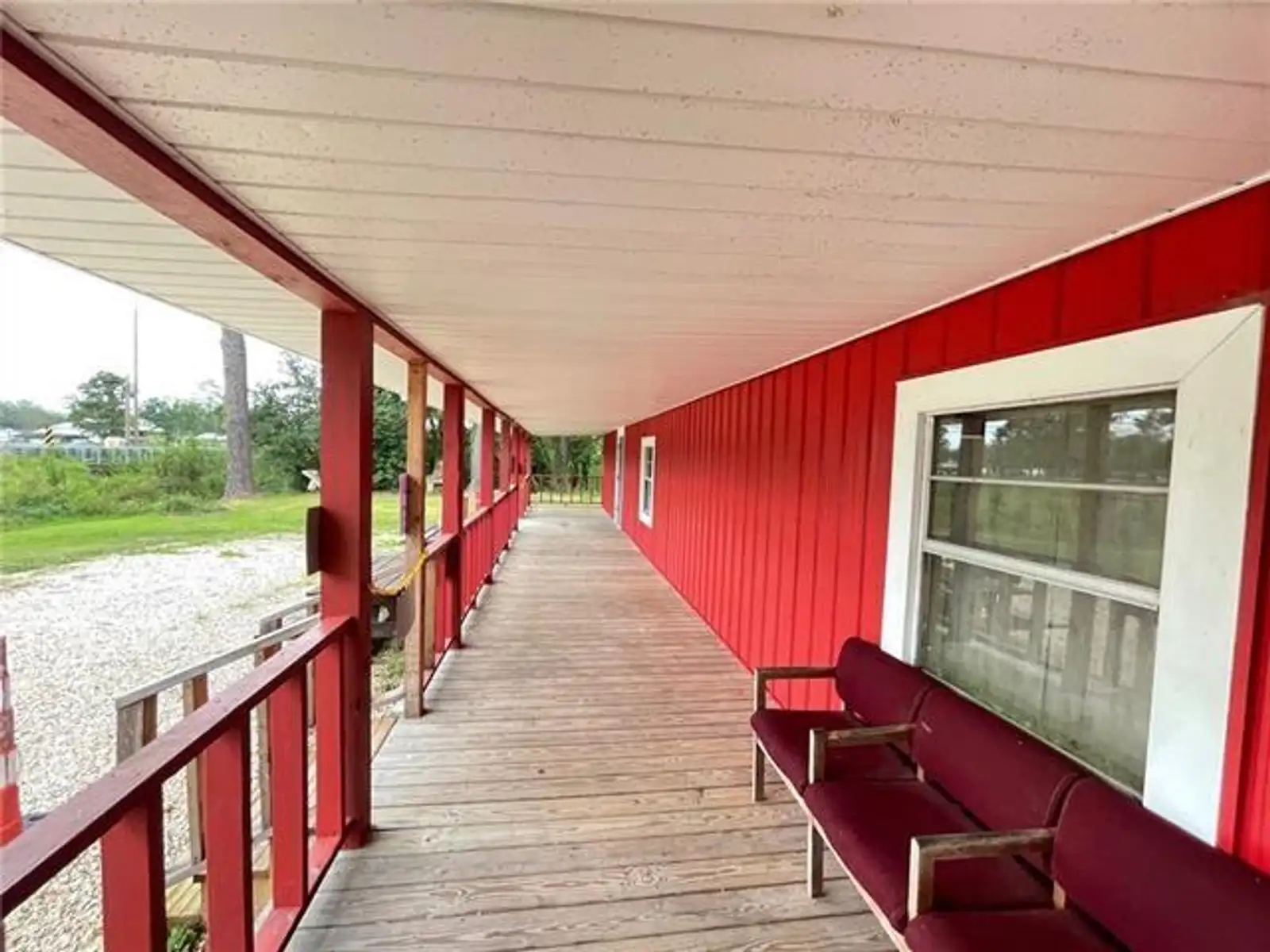 18056 Florida Blvd image 3