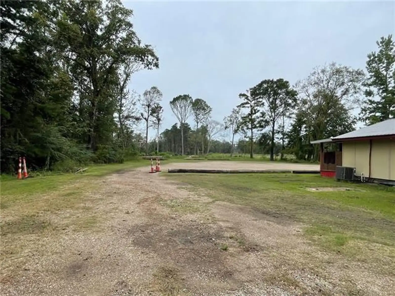 18056 Florida Blvd image 15