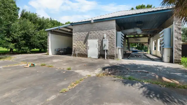 110 Inez Ln thumbnail 5