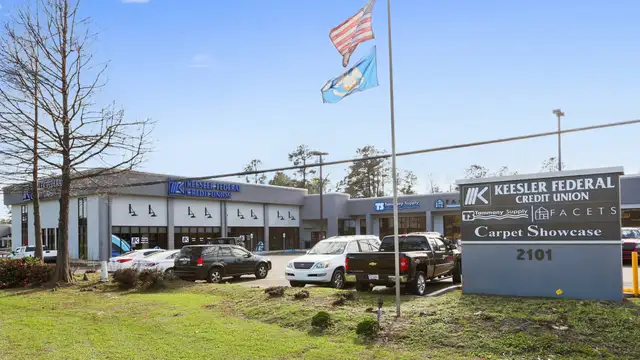 Covington Retail Space thumbnail 2