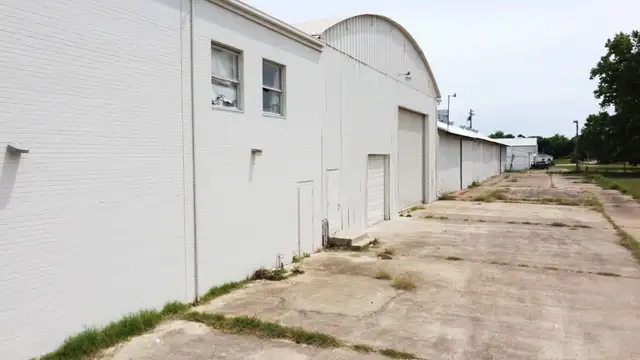 717 Grimmett Dr thumbnail 4