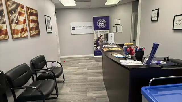 Suite 110 - Holiday Square Office thumbnail 2