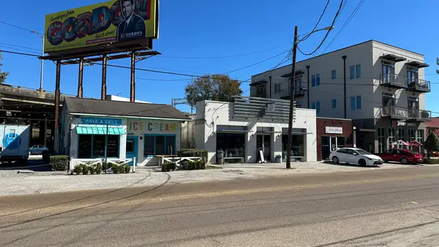 Perkins Rd Overpass Retail thumbnail 2