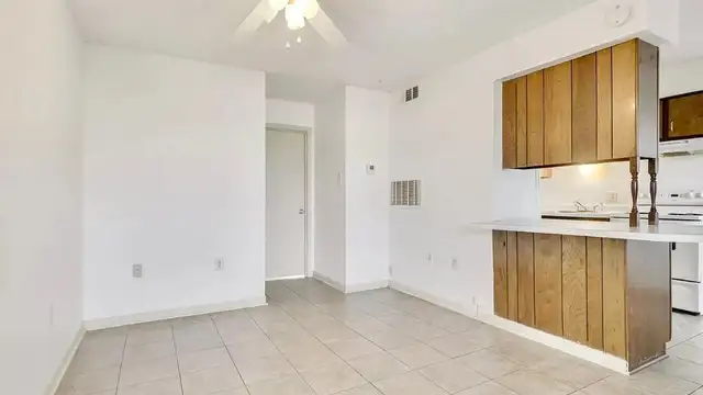 6869 Rembrandt Ave thumbnail 4