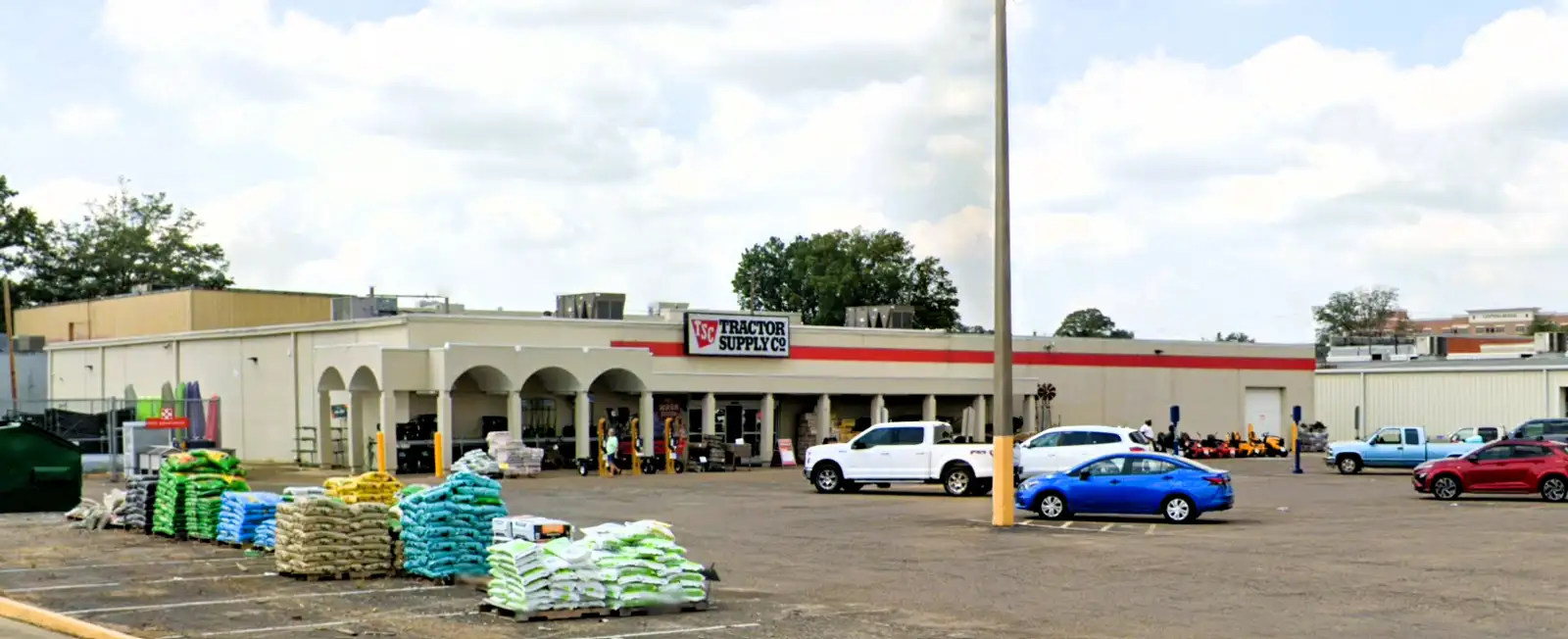 306 E Sunflower Rd, Cleveland, MS 38732