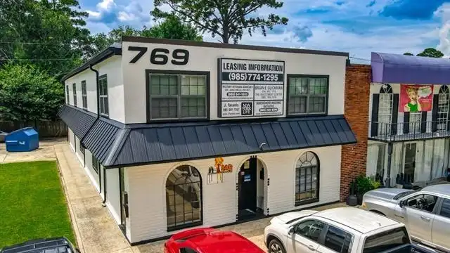 769 Robert Blvd thumbnail 2