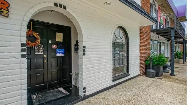 769 Robert Blvd thumbnail 3