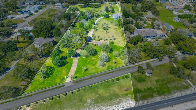 Exceptional Acreage Overlooking the Gulf thumbnail 3