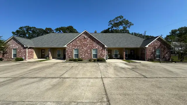 10212 and 10222 Oak Dr thumbnail 5