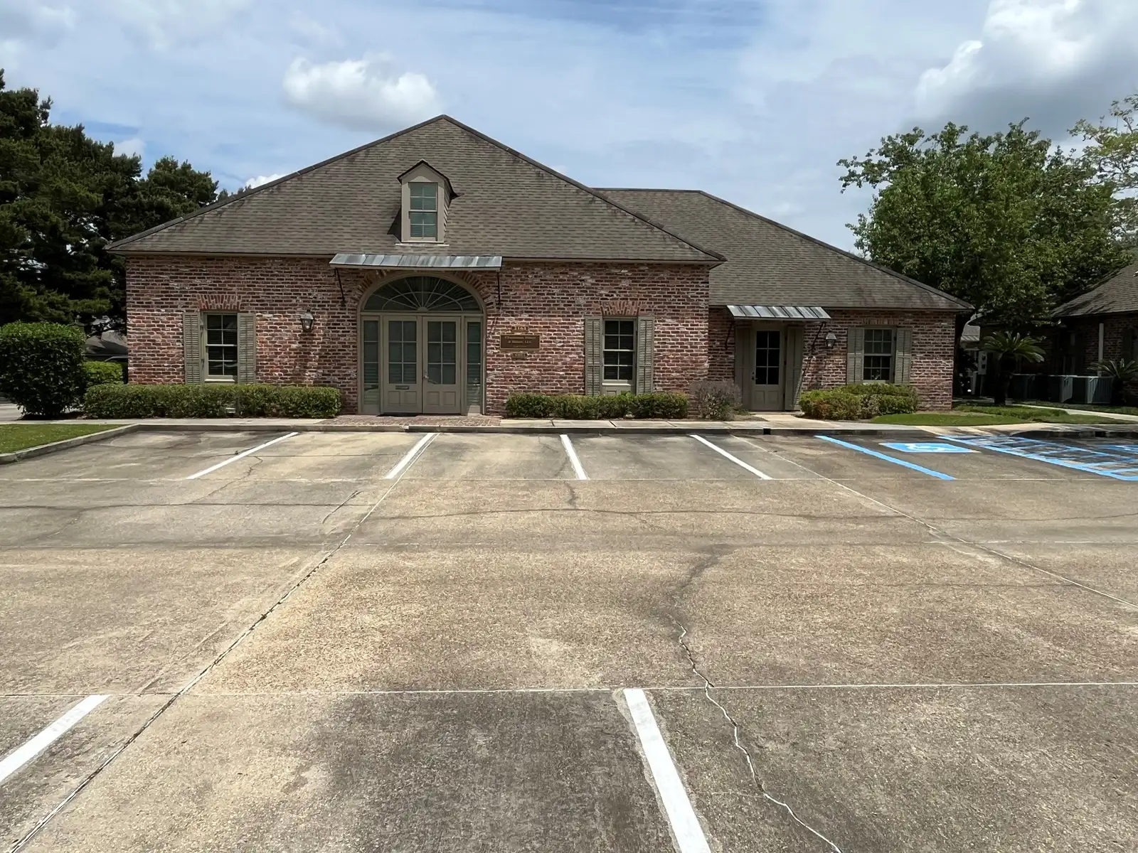 2161 Quail Run Dr image 3