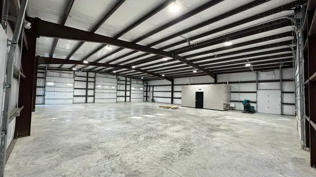 208 Toledo Dr thumbnail 2