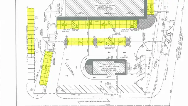 18291 Highland Rd thumbnail 4