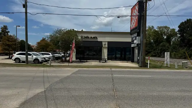 18291 Highland Rd thumbnail 2