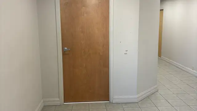 Suite 200 image